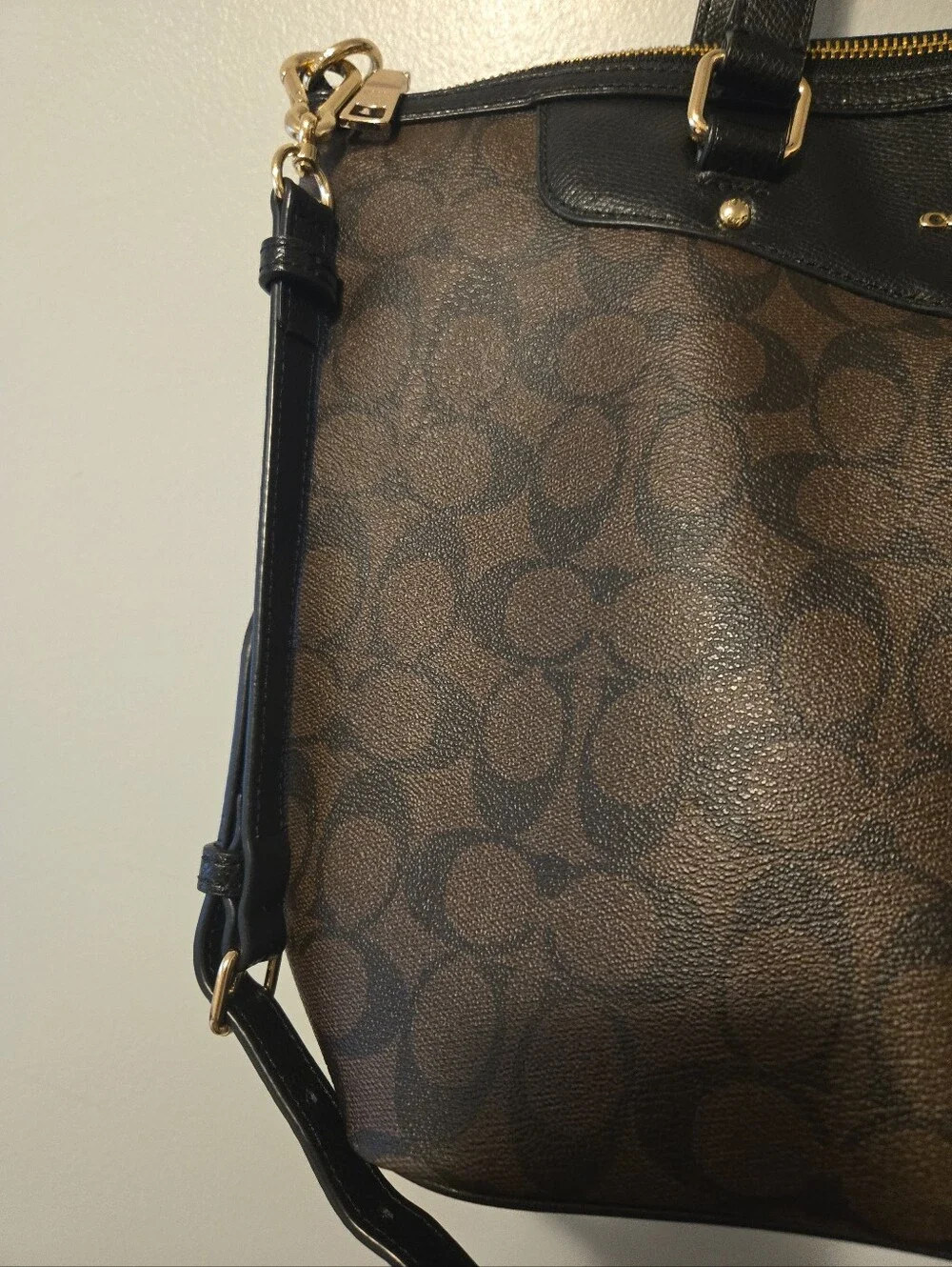 Coach Signature C 2  Way Handbag Black Brown Purse Shoulder Bag